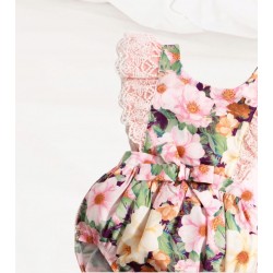 Body estampado floral con encaje