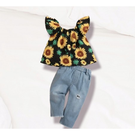 Top de girasol y jean